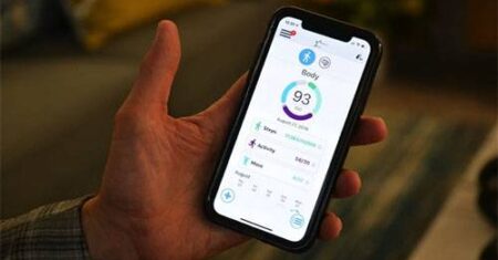 Aparelho auditivo com tecnologia AI monitora sua saúde e traduz 27 idiomas