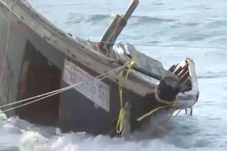 -O navio de madeira tinha letras e números escritos em coreano