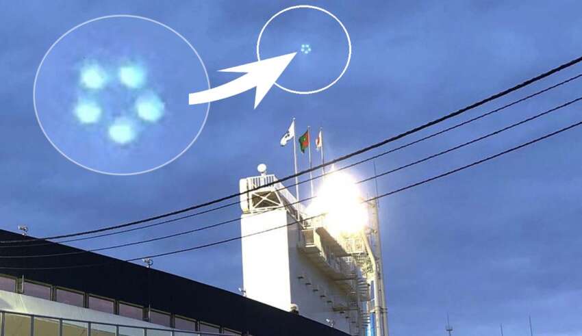 Centenas de pessoas veem cinco OVNIs em formação sobre um estádio no Japão