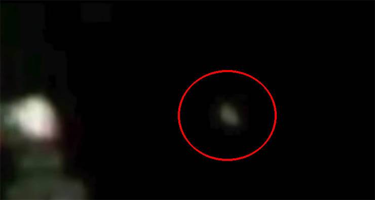 Um misterioso 'objeto metálico' aparece várias vezes perto da Estação Espacial Internacional