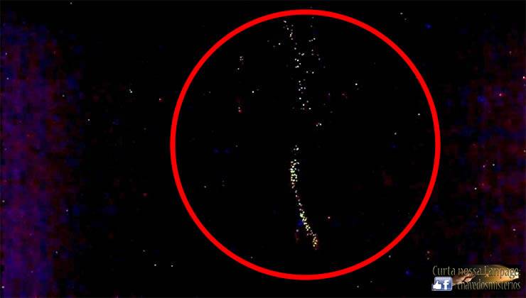 A Estação Espacial Internacional filma uma frota de centenas de OVNIs se aproximando da Terra