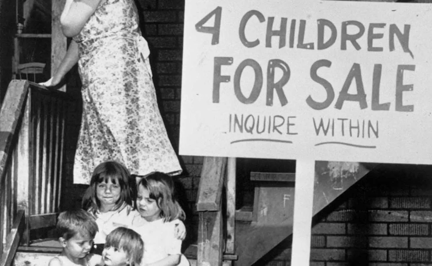 A triste história por trás das 4 crianças colocadas à venda por sua própria mãe
