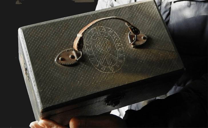 Uma misteriosa caixa com crânios extraterrestres encontrados na Rússia