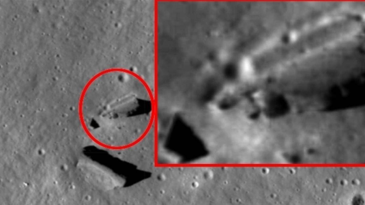 Paracelso é uma cratera de impacto na Lua 's lado . Ele está localizado a leste da cratera Barbier e a sudoeste da grande planície murada de Vertregt . Ao sul está o Mare Ingenii , um dos poucos maria lunar do outro lado.