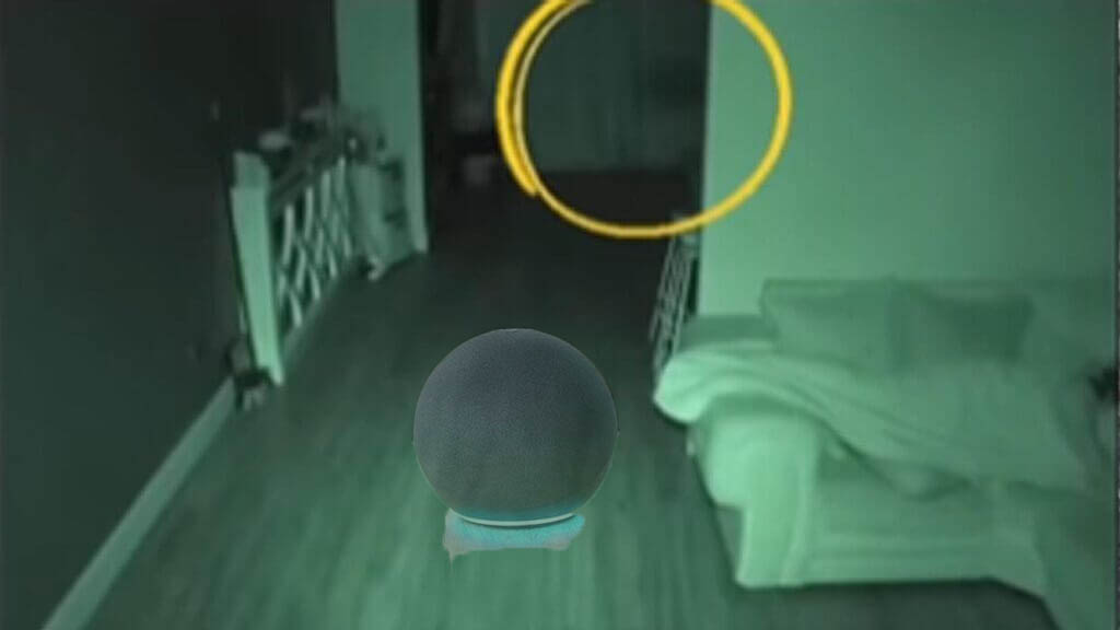 Um fantasma fala com um homem através de Alexa.