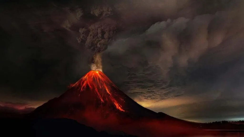 Vulcanologistas alertam que uma grande erupção catastrófica está prestes a ocorrer e devastará nossa sociedade