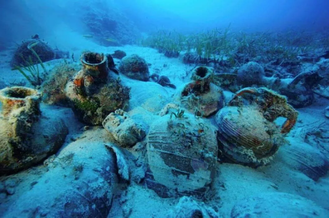 A maior descoberta de naufrágio do Mediterrâneo se intensifica